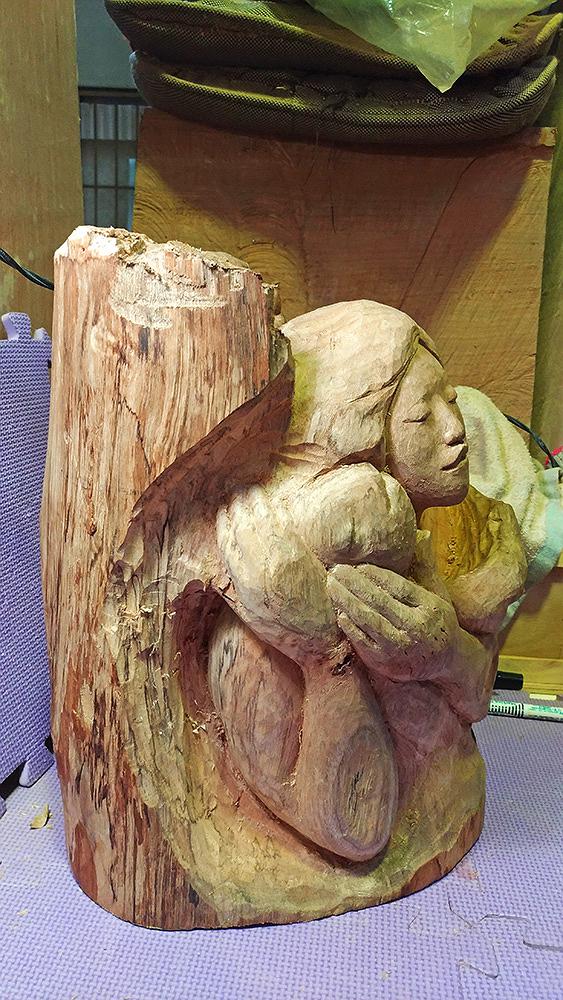 思暮月亮-雕刻過程10的封面圖