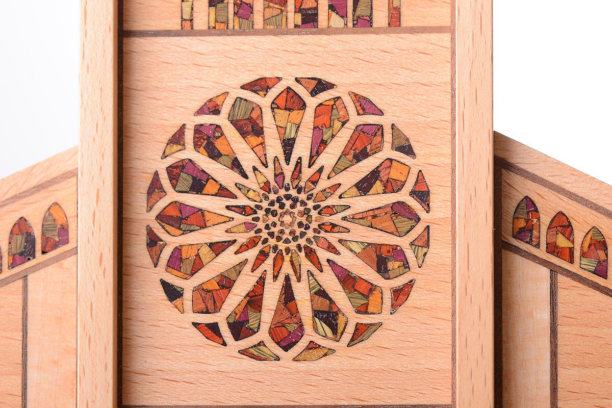 Converting Three-Dimensional Objects into Two-Dimensional Images：Tsuei-Han Chen’s Creative Parquetry's Cover