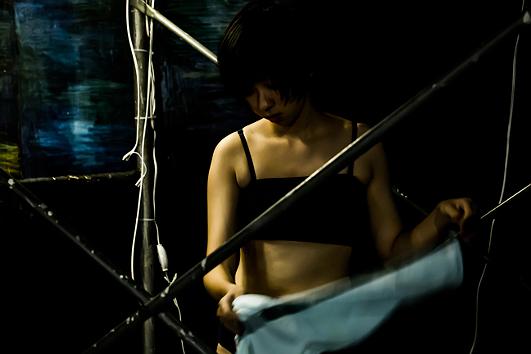 身體座標：當代生活中的身體想像--黃萱創作研究 圖9〈洗衣〉的封面圖