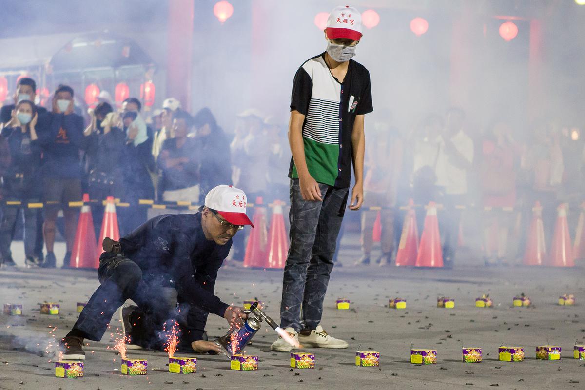 回鑾-2的封面圖