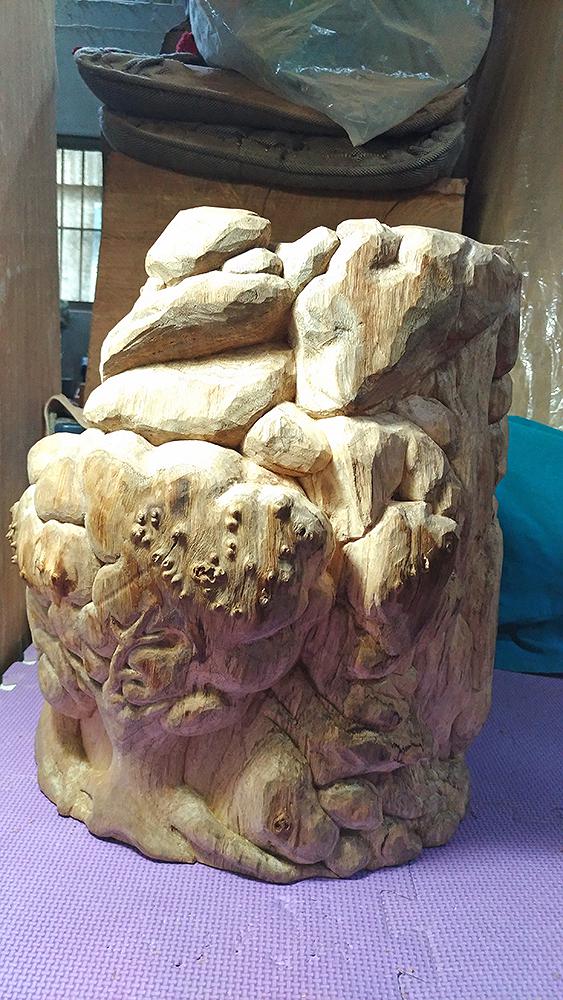 思暮月亮-雕刻過程17的封面圖