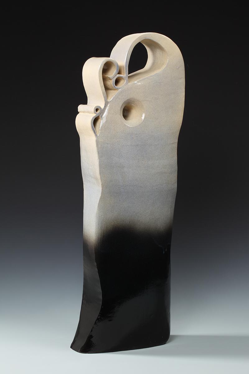 「計白當黑」的「虛」與「實」空間初探—陶瓷類作品十二的封面圖