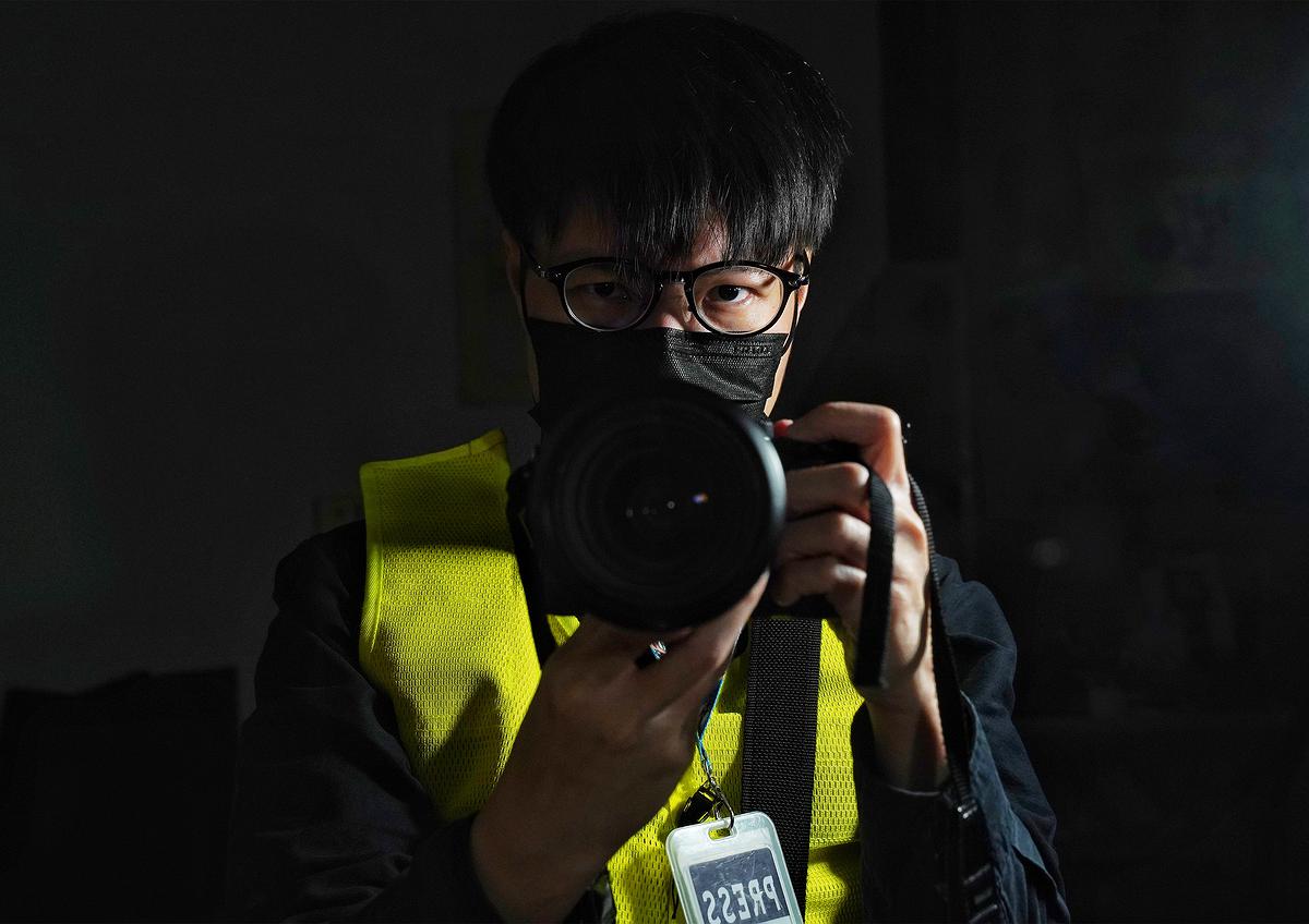 Photo Project：Hongkongers’ Struggles Under Taiwan Immigration Policy's Cover