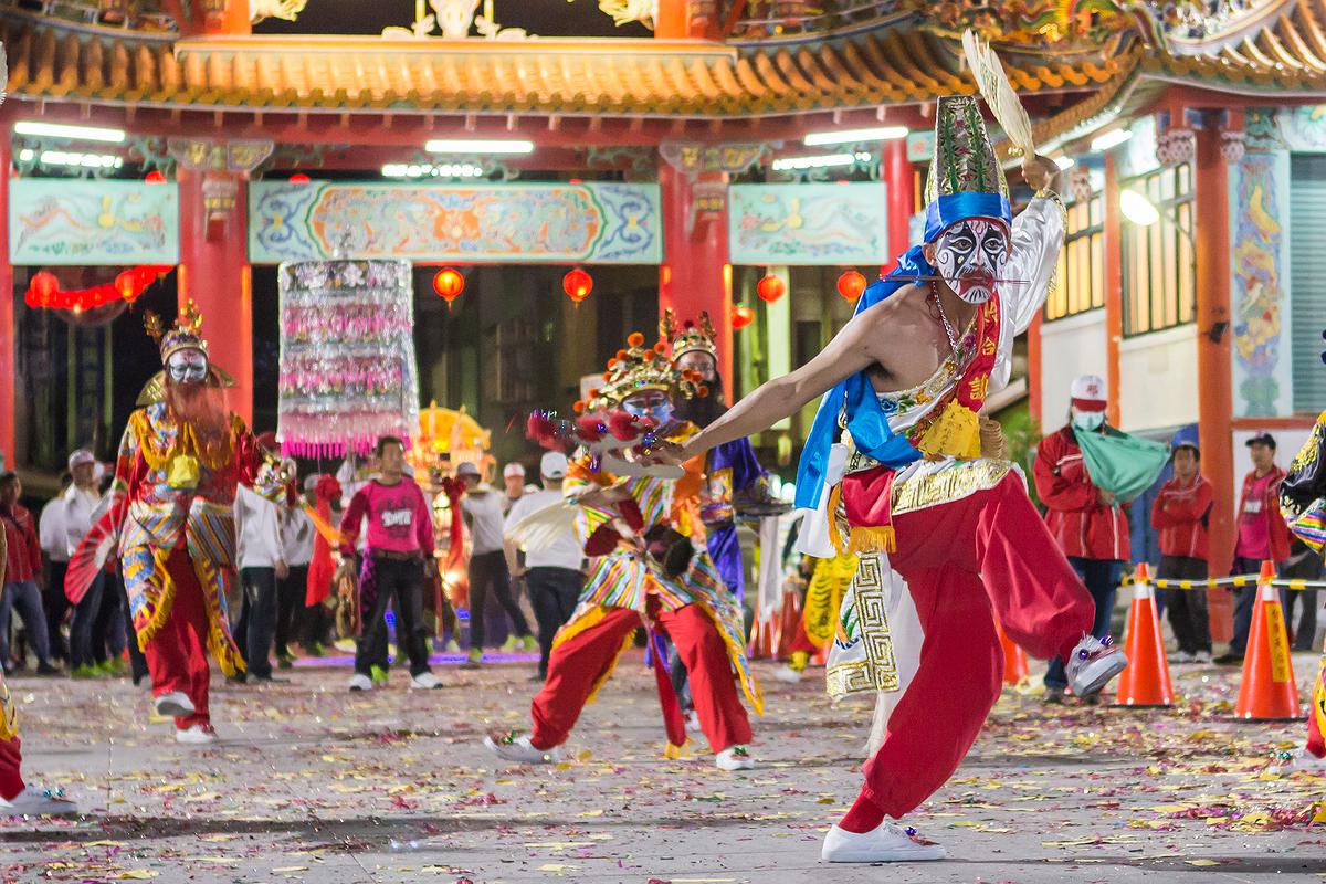 回鑾-18的封面圖