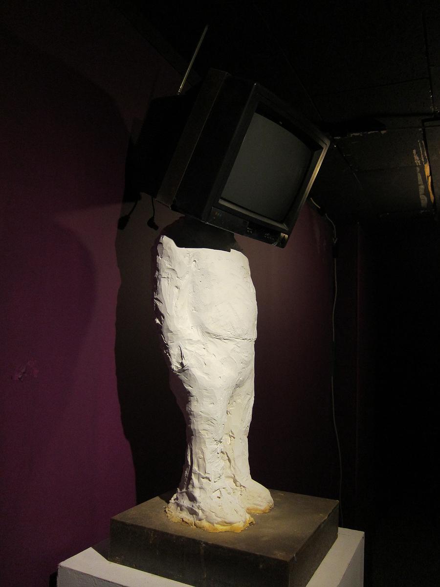A lostness feeling of sculpture in the era of technonology─Discourse on self creation by Sheng-Chiang Chou's Cover