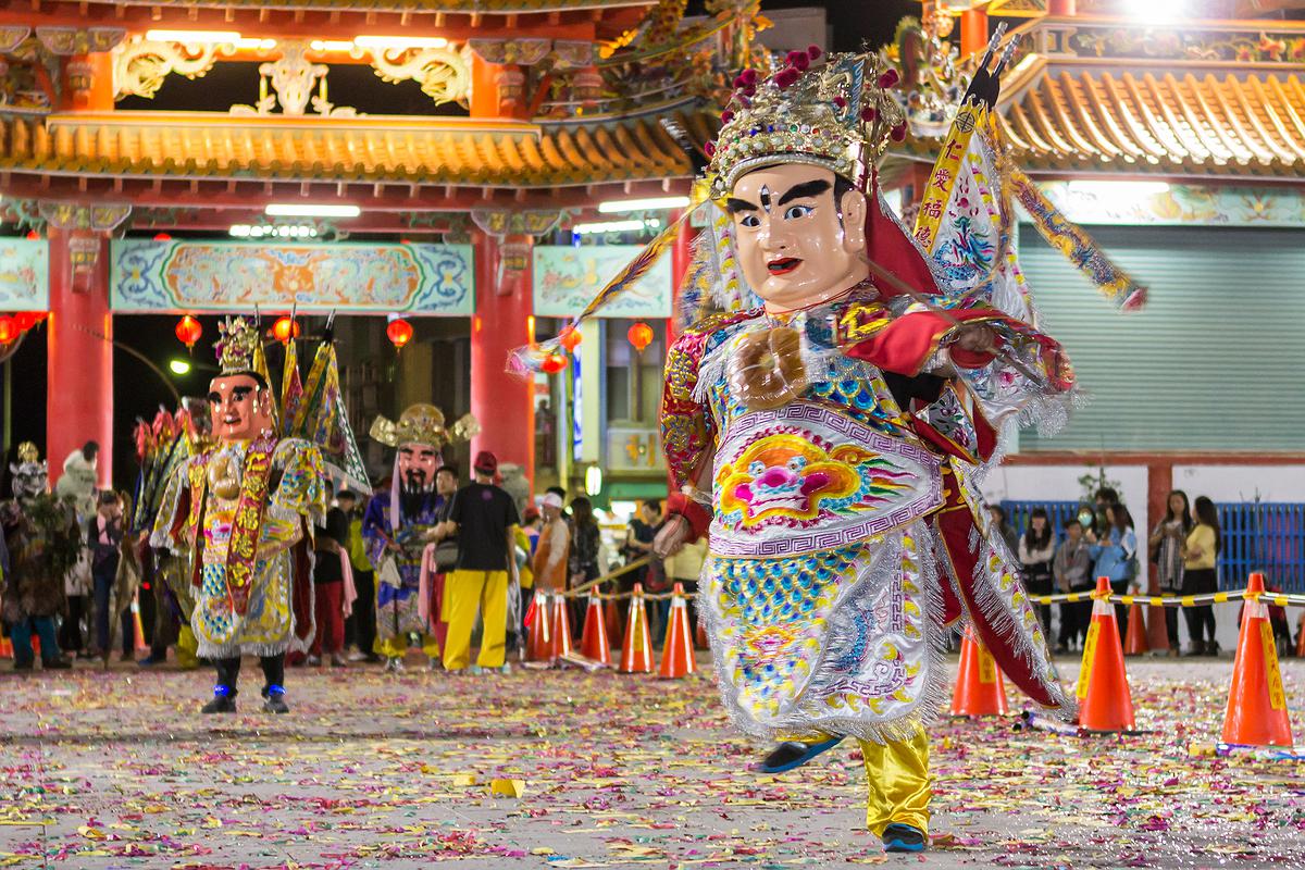 回鑾-14的封面圖