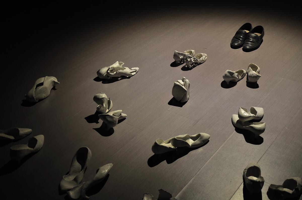 The Unresolvable Vessel：Self-interpretation of Min-Cheng Tsai's Ceramic Art's Cover