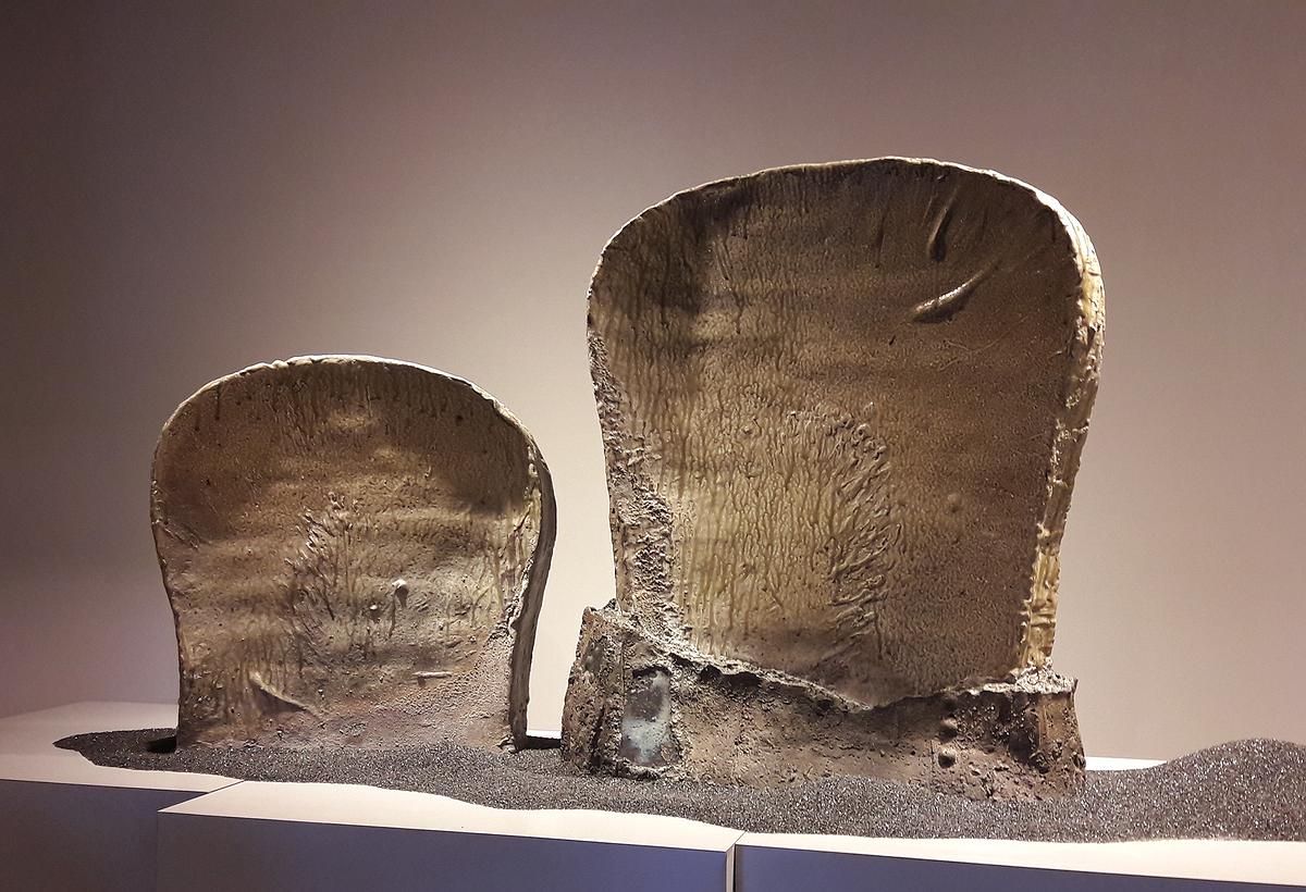 滾動與反轉之間  連炳龍創作論述-作品 (7-2)的封面圖