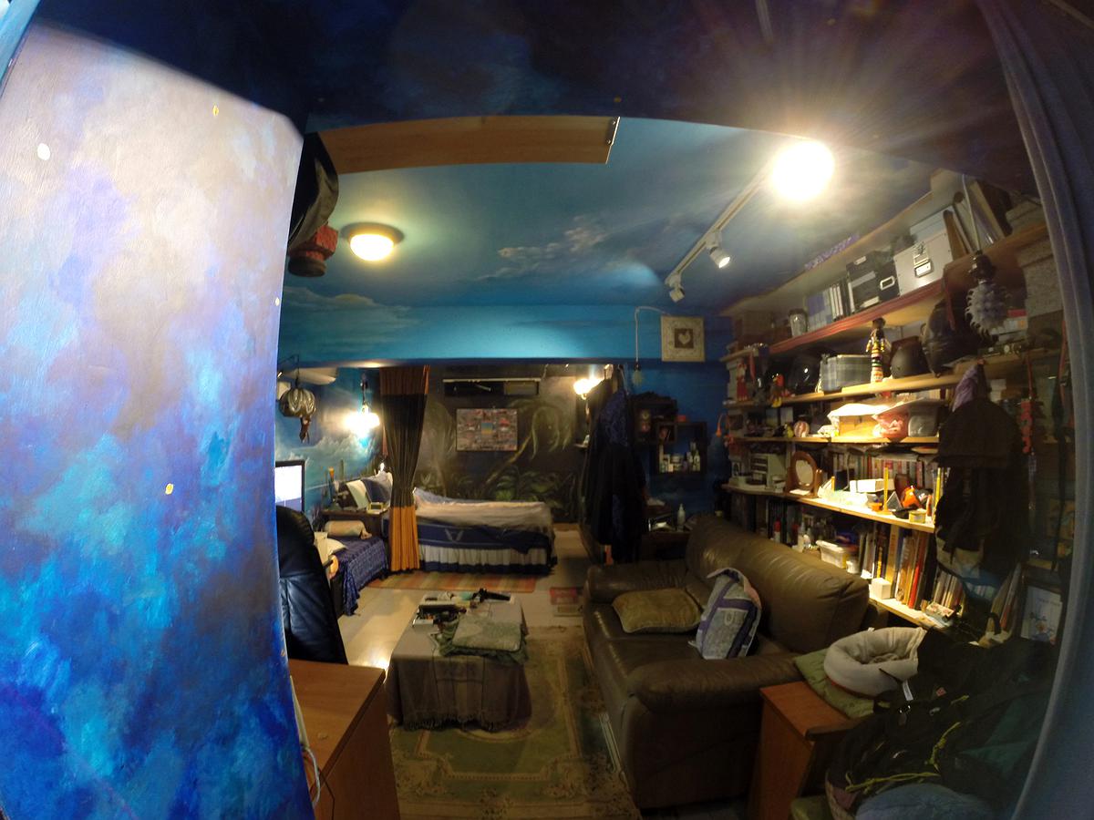 08-1陳于安，〈幫助回憶日出日落的牆壁〉的封面圖