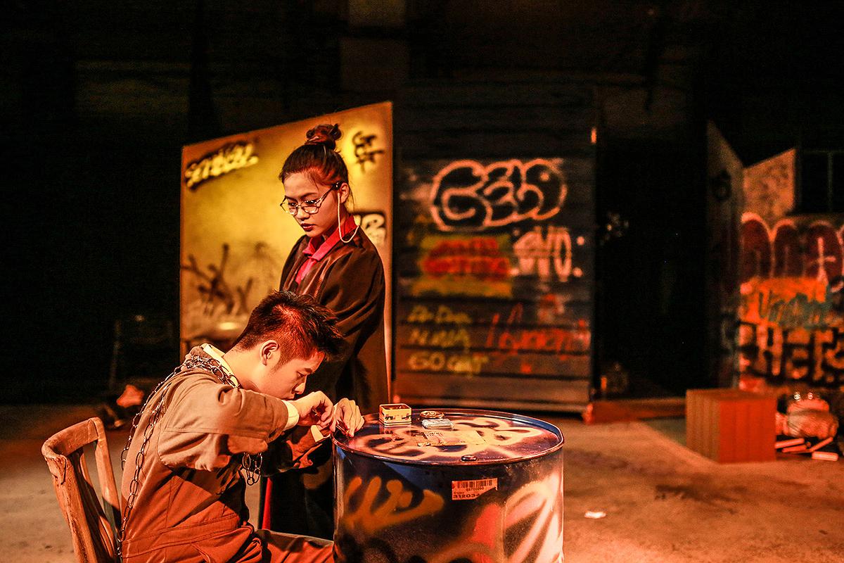 The Emotional Imagination of Color in Set Design-Take Lee Bonnes and Unschuld Set Design for Example's Cover