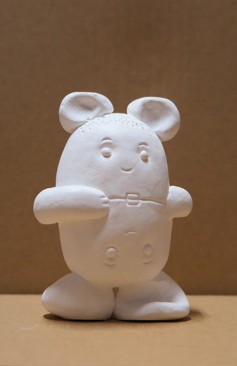 Image Transformation of Dreams - Study of Tai Hsin I’s Creation's Cover