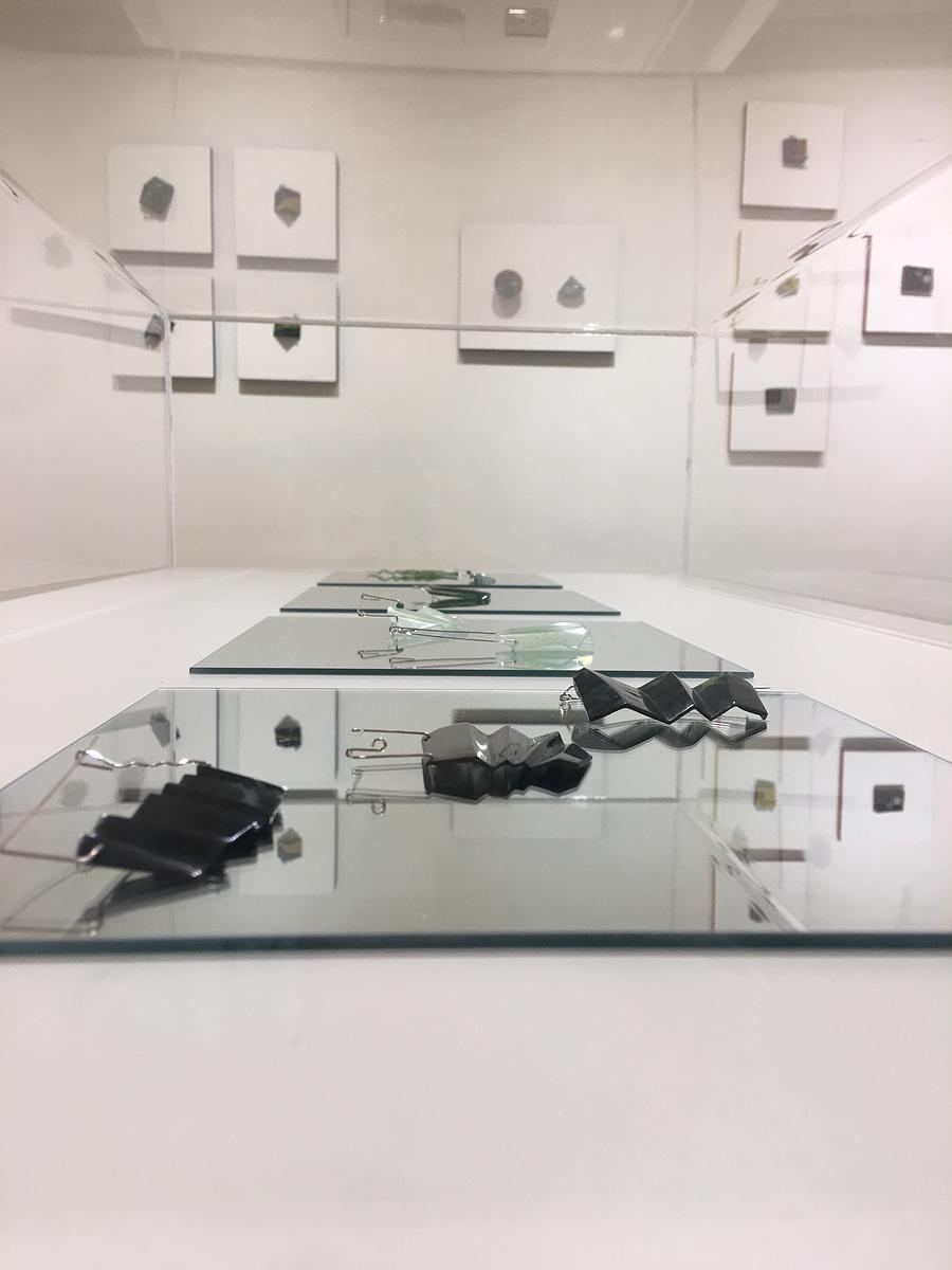 玉料之外-廖偉忖當代首飾創作論述-展場09的封面圖
