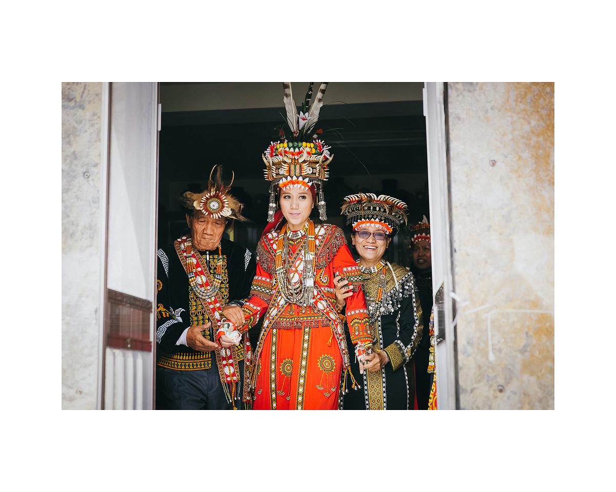 紀實攝影創作－婚禮中父母親情感表達的瞬間-10的封面圖