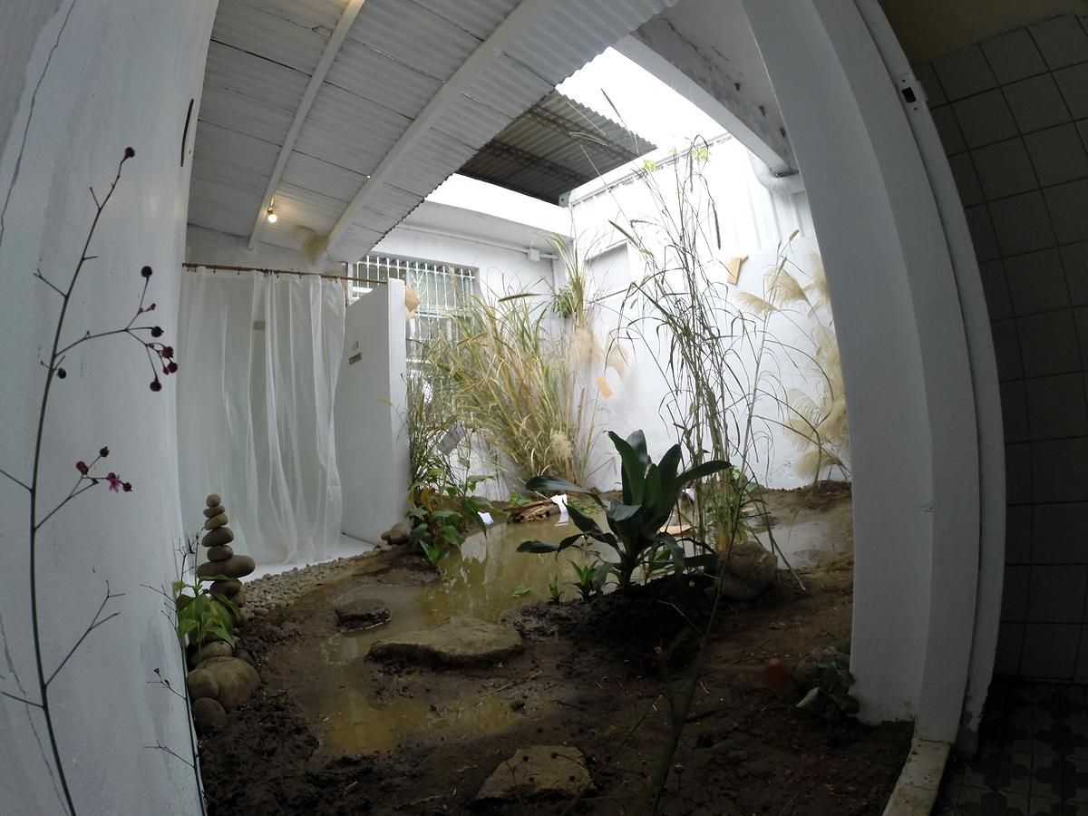 09陳于安，〈前世沼澤〉的封面圖