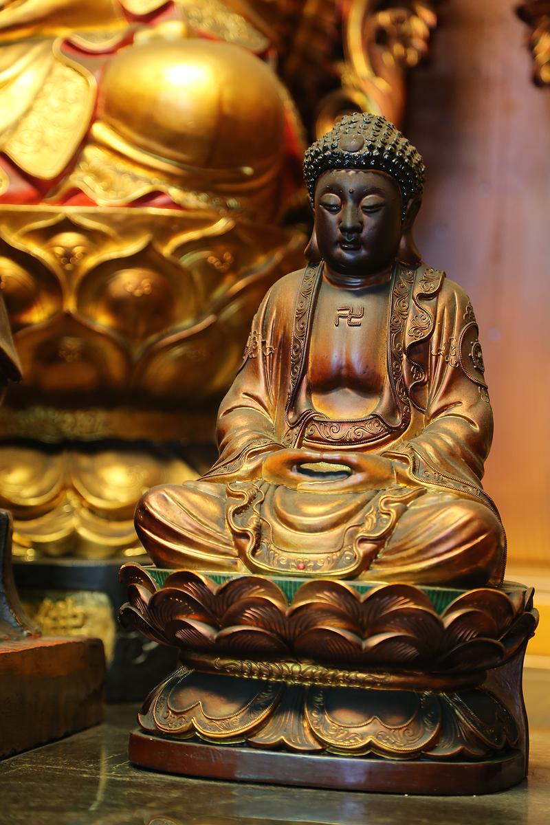 圖(12) 阿彌陀佛的封面圖