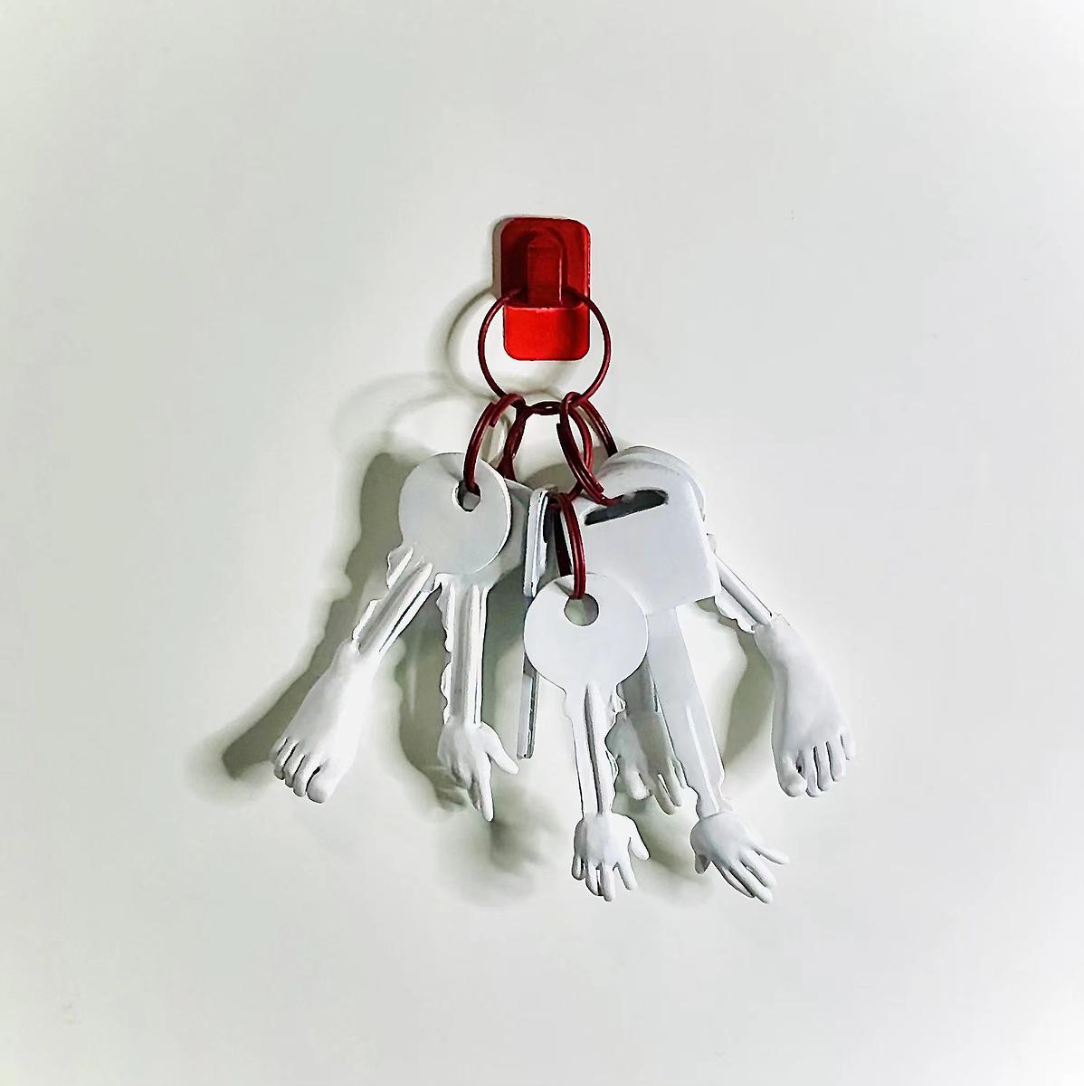 物件與人體相互關係的雕塑創作-3-13讑匙的封面圖