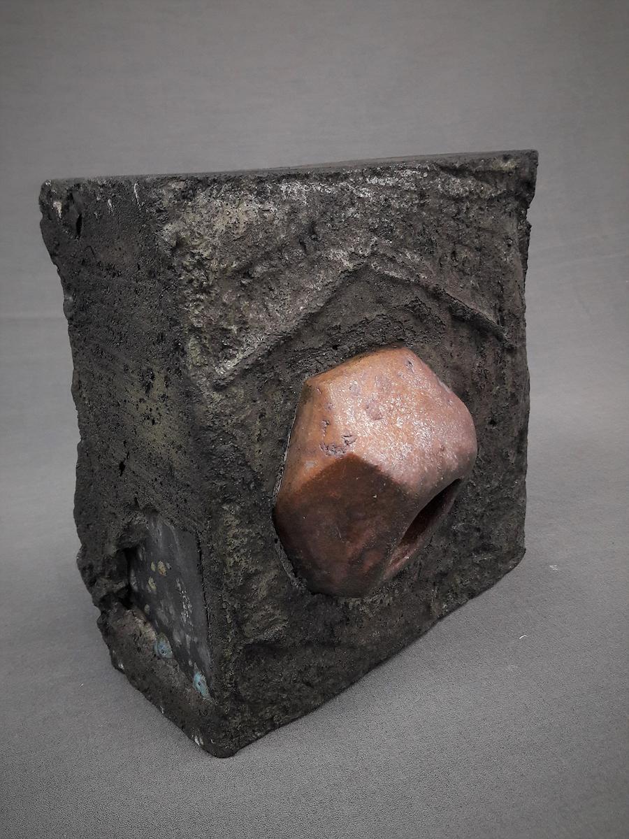 滾動與反轉之間  連炳龍創作論述-作品 (24)的封面圖