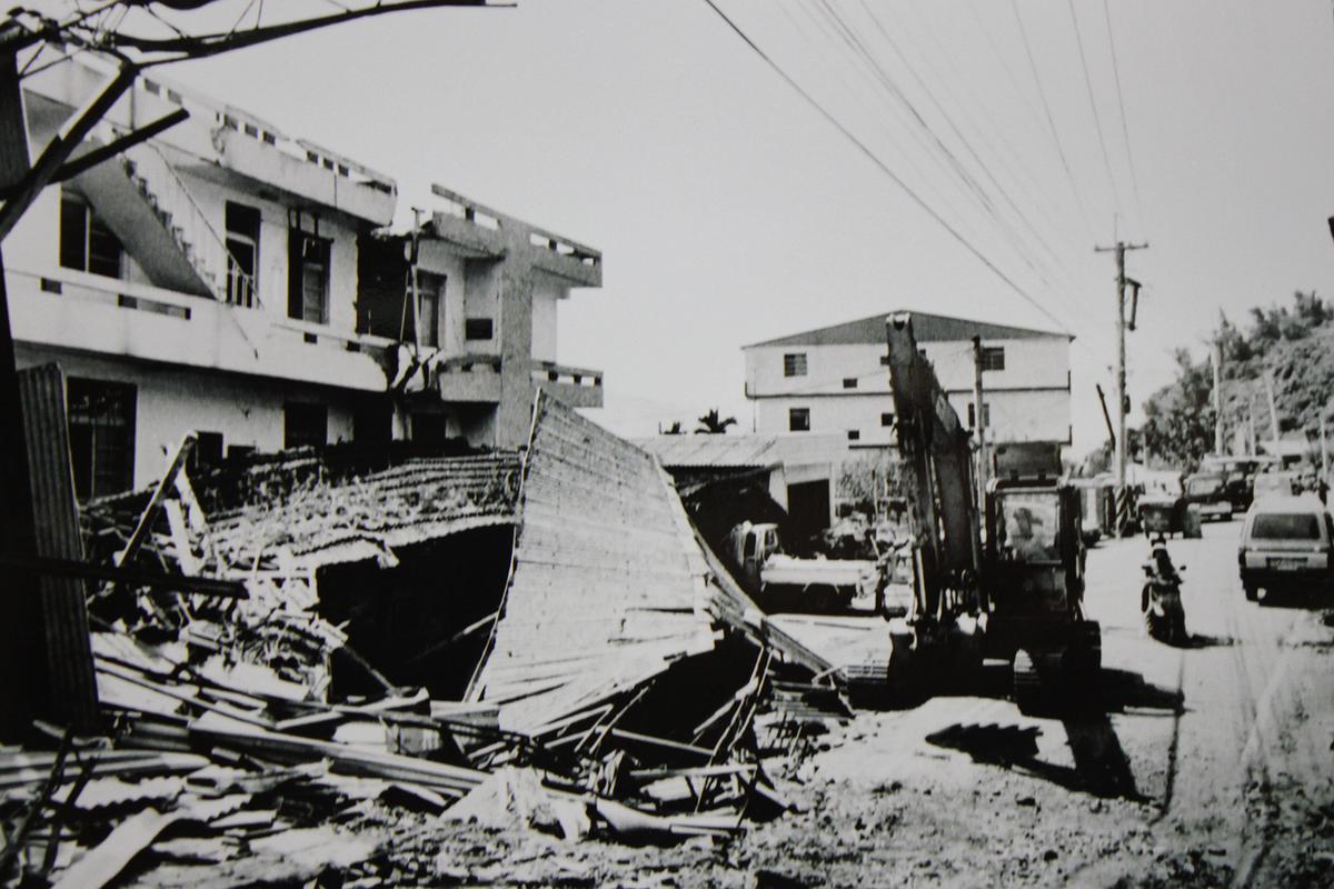 Welcome to aboard the Z-BUS-2的封面圖