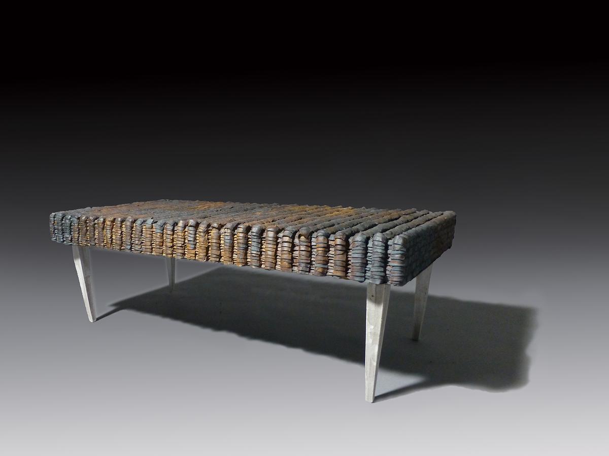 傳統建築元素運用於現代陶藝創作之研究-no6茶几2017 尺寸：120x60x40cm 陶 金屬的封面圖