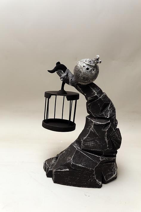 Between the Suppression and the Liberation : Self-interpretations of Tsai Jr-Yung's Ceramic Creations's Cover