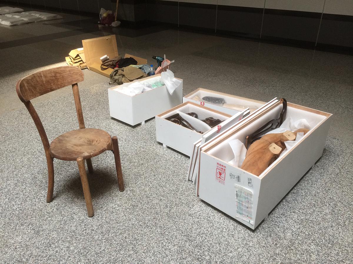 圖2-2.藝術作品箱-臺灣美術新貌展的封面圖