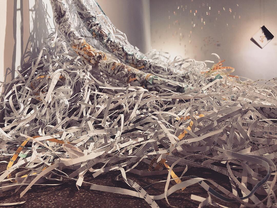 線，在進行式 - 曾微雅創作研究 嘔吐物 (5)的封面圖