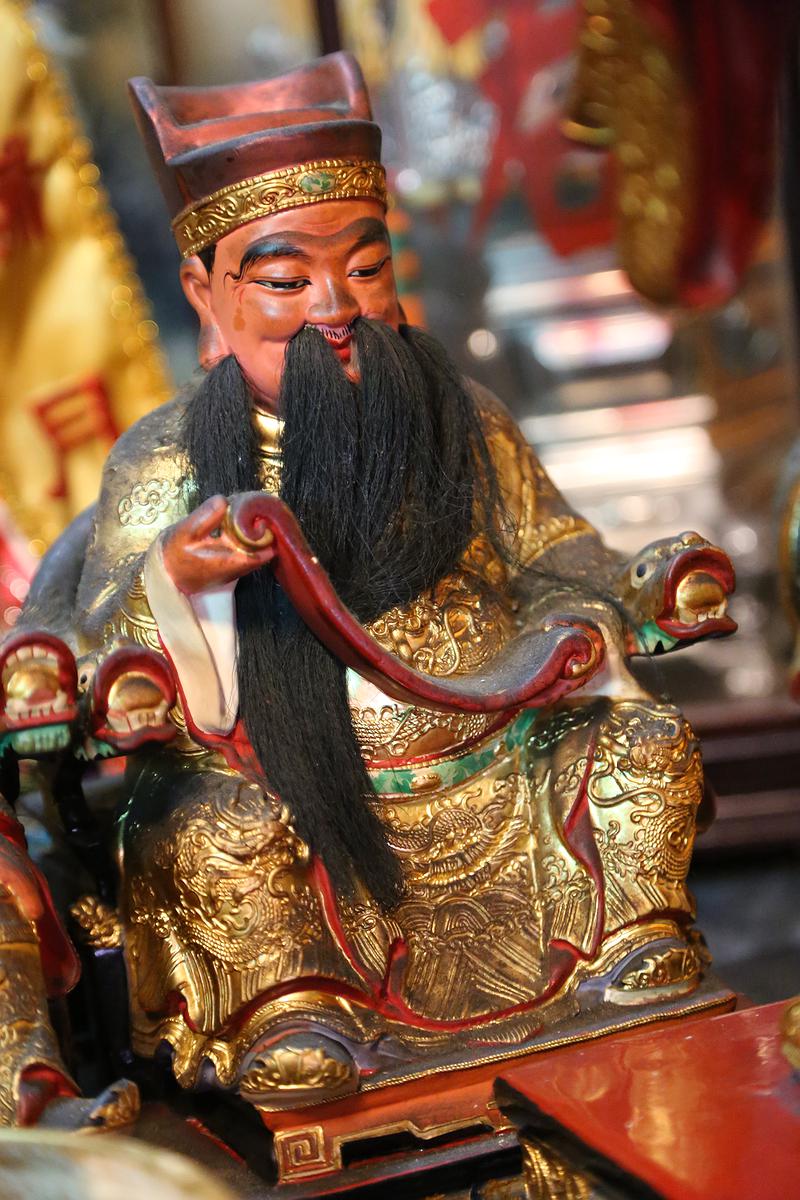 圖(23) 朱衣神君的封面圖