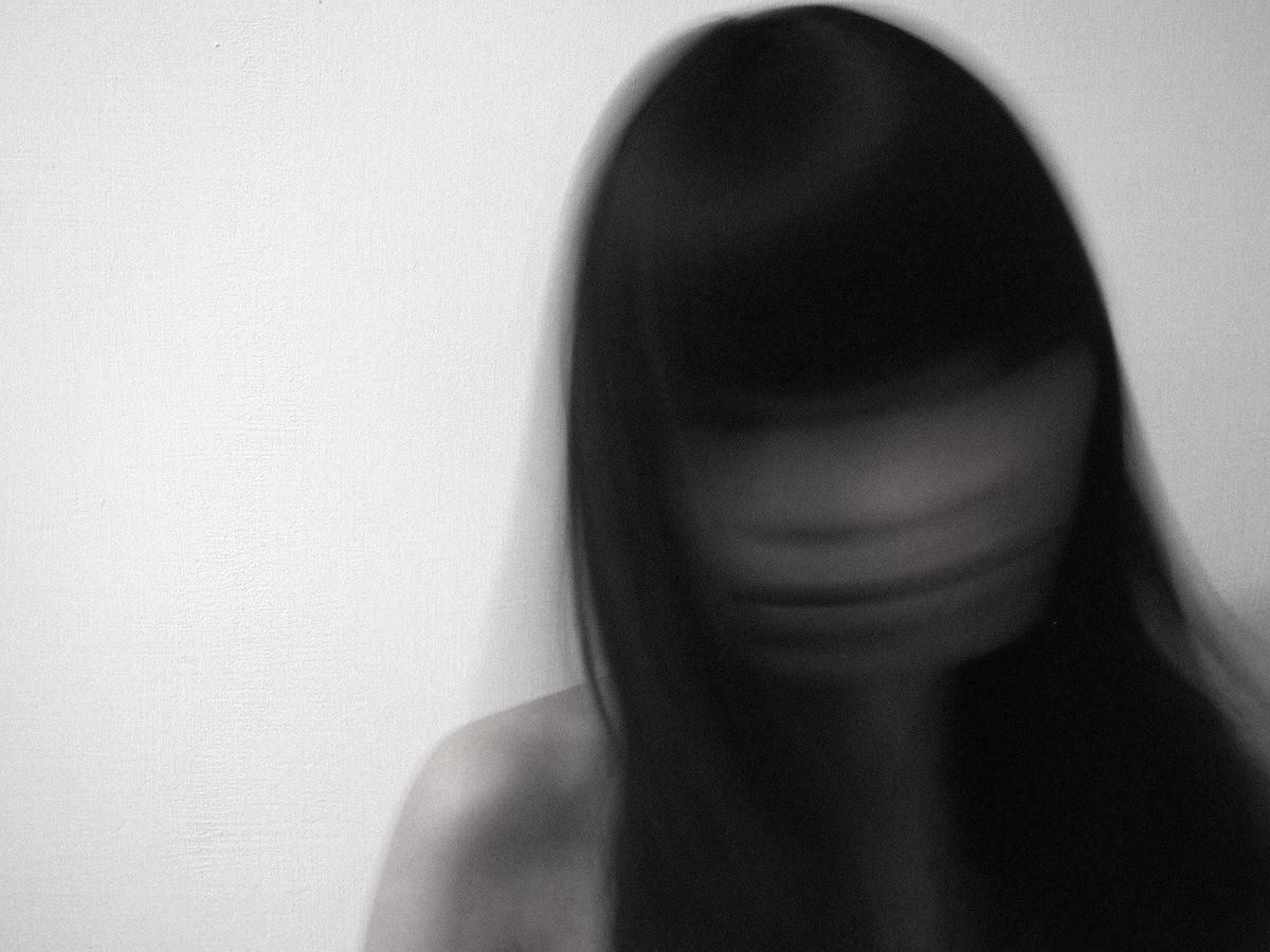 存根聯：超現實攝影的虛擬與形構-16《我與自己共存》的封面圖