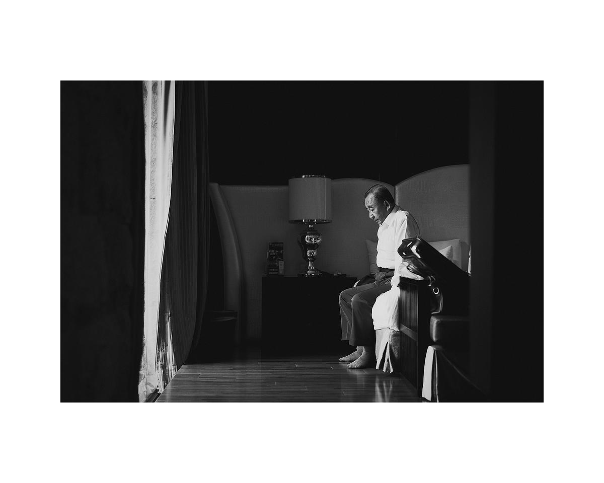 紀實攝影創作－婚禮中父母親情感表達的瞬間-3的封面圖