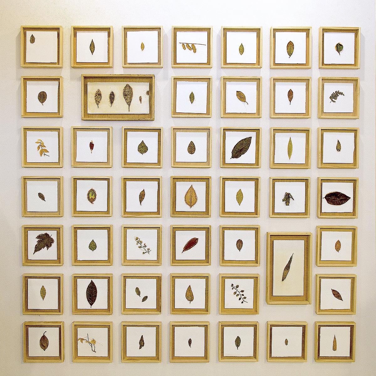 多線創作的首拍：陳昱廷創作研究 陳昱廷，〈P.S. (_____)〉，銅箔、銅線、葉子、水彩紙、木頭，各18x18cm(共 45 個)、各 32x19cm(共 2 個)，2016。1的封面圖