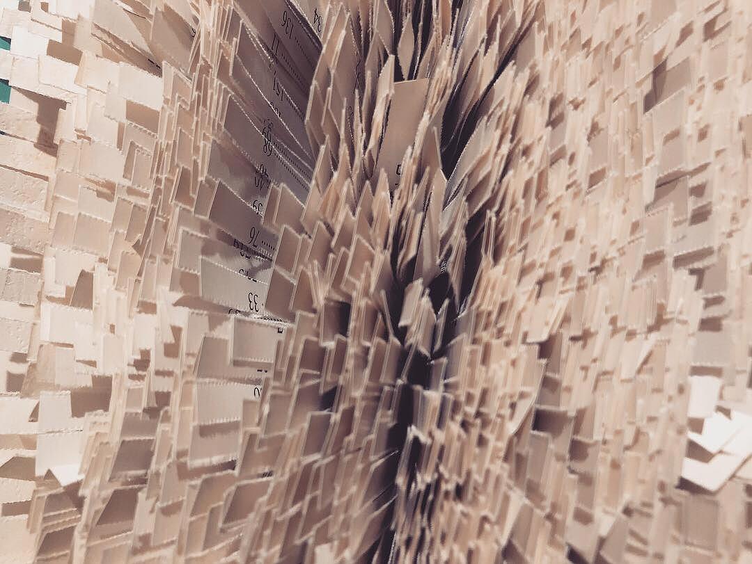 線，在進行式 - 曾微雅創作研究 嘔吐物 (4)的封面圖