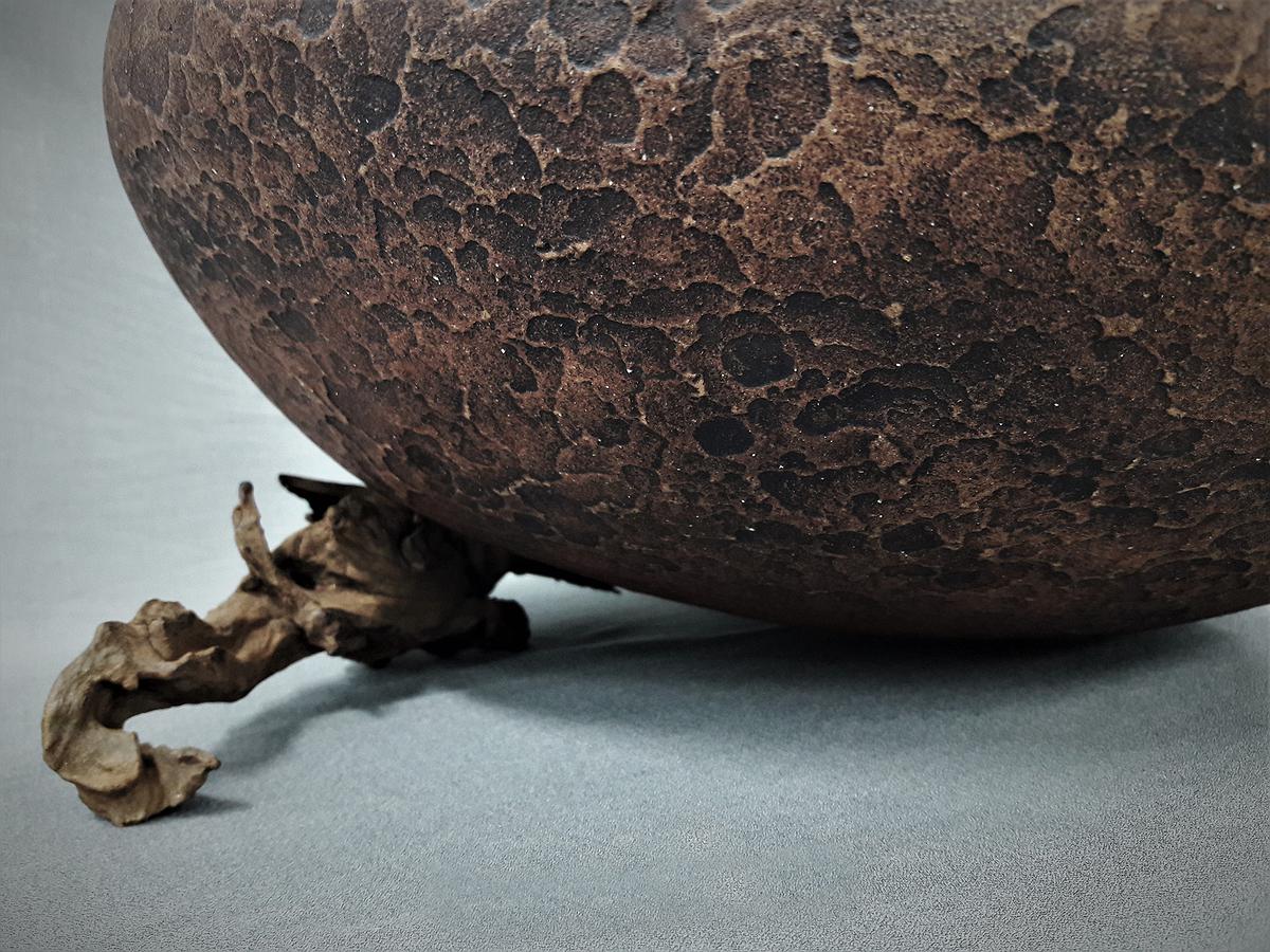 滾動與反轉之間  連炳龍創作論述-作品 (11-1)的封面圖