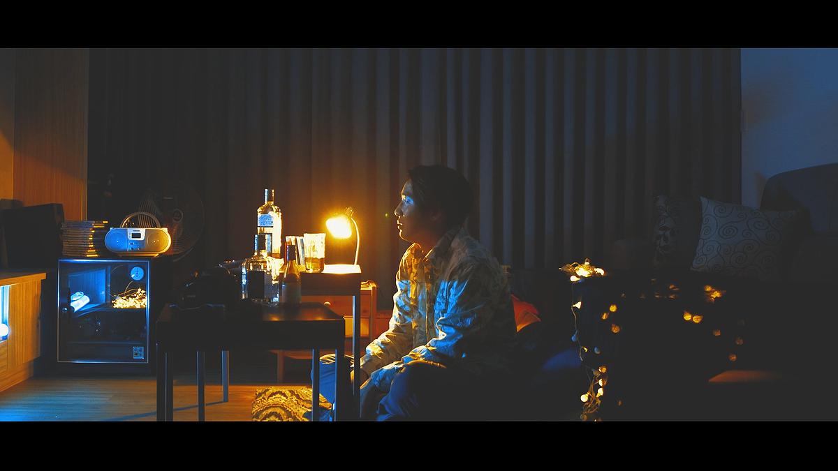 敘事性音樂錄影帶《一分鐘》作品截圖-B的封面圖