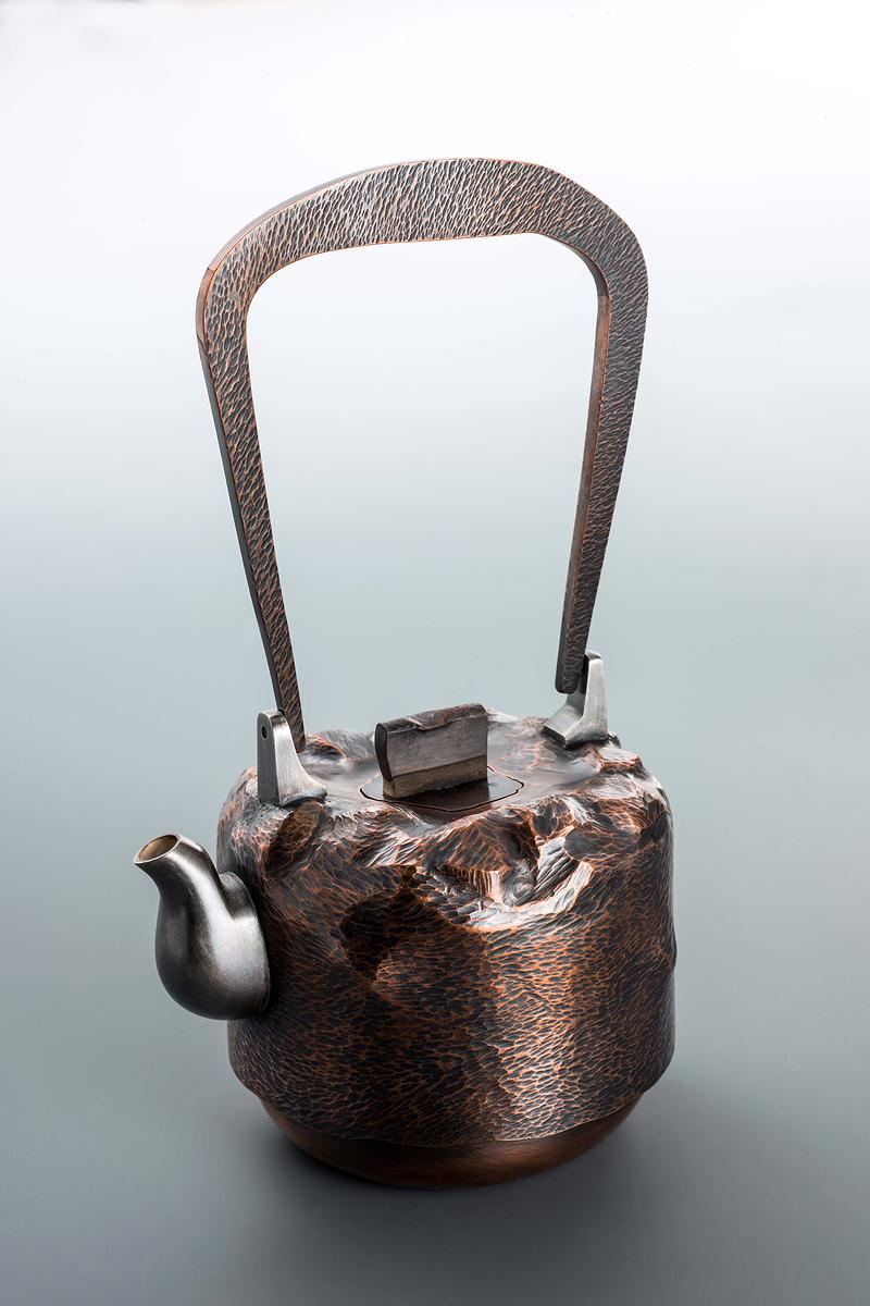 The Scenery on The Way:Self-Interpretations of Chueh Cheng Hui’s Vessel Creations's Cover