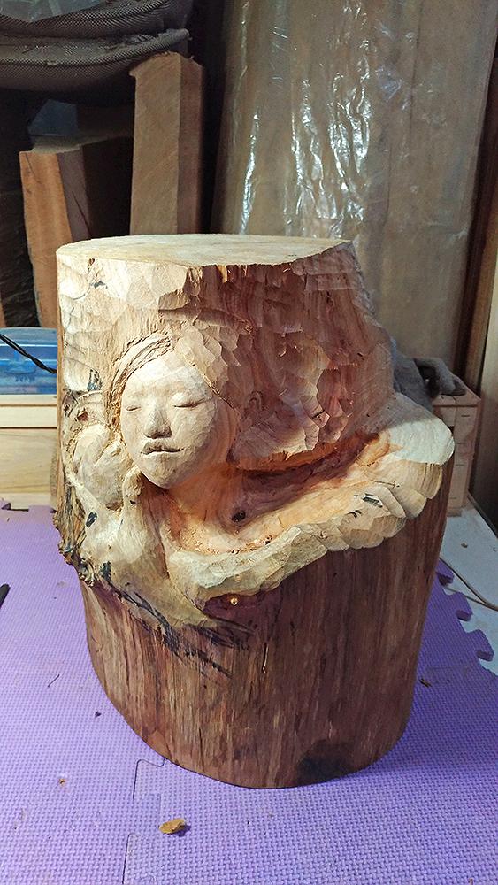 思暮月亮-雕刻過程03的封面圖